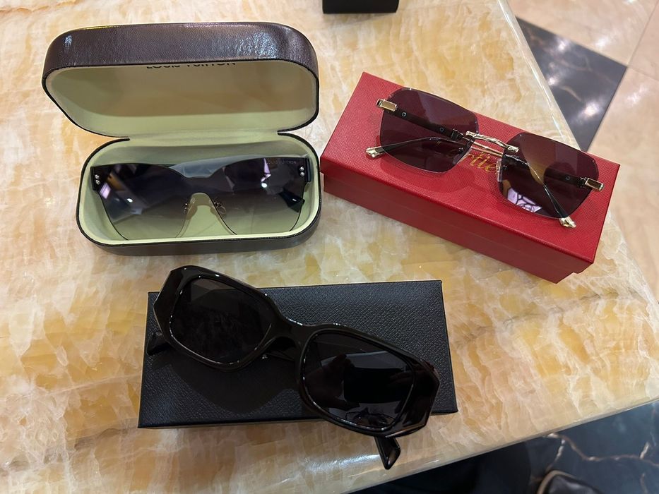 Очки солнцезащитные