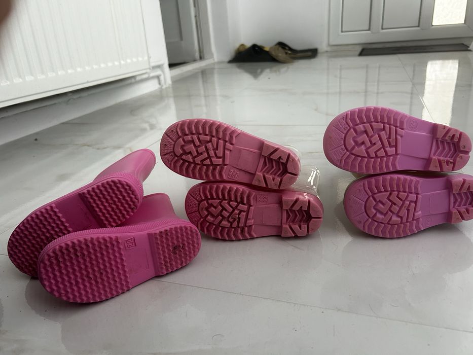 Cizmulite de ploaie si salopeta