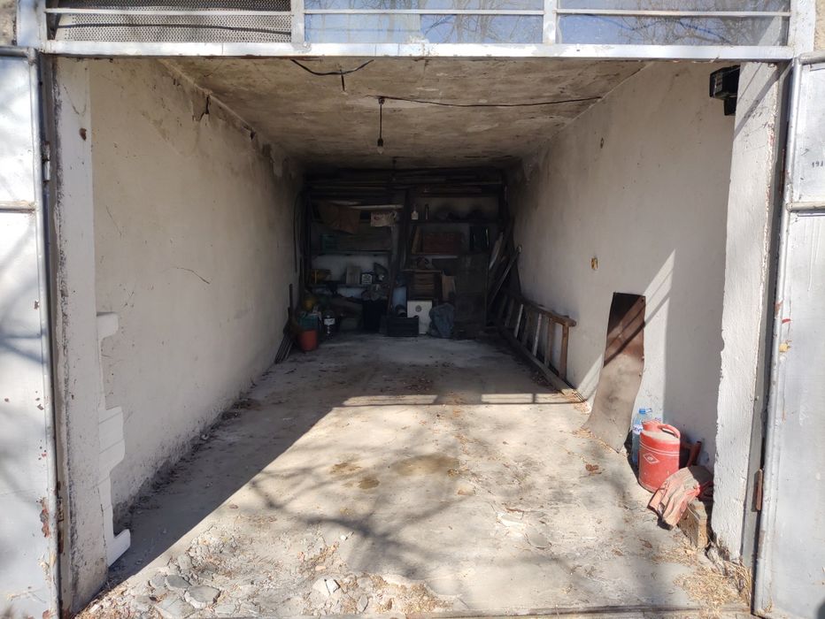 Продава се Гараж / Паркомясто в Симеоновград - 20 кв.м за 120 €/кв.м - Снимка #3