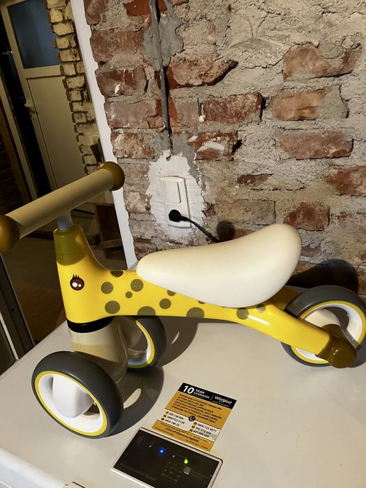 Tricicleta copii fara pedale Ecotoys LB1603 Galben, varsta 1-3 ani