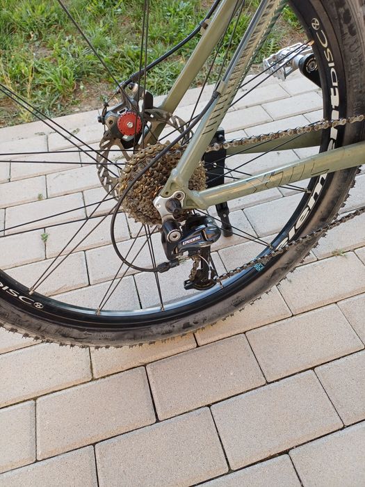 Vând bicicleta giant