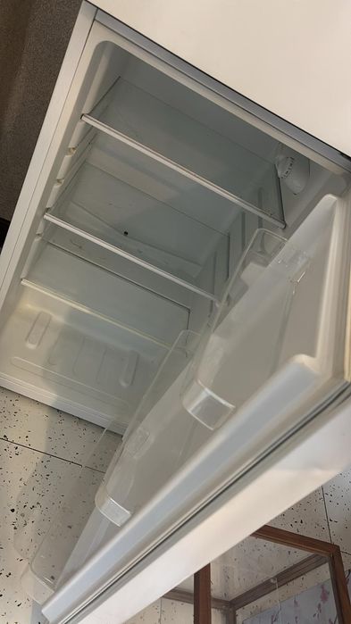 холодильник AVA (двухкамерный)