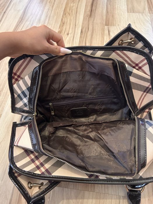 Burberry Geanta in carouri