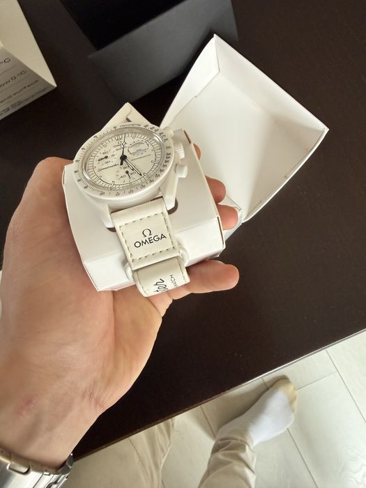 Omega X Swatch  Moonswatch Mission on Earth/Moon