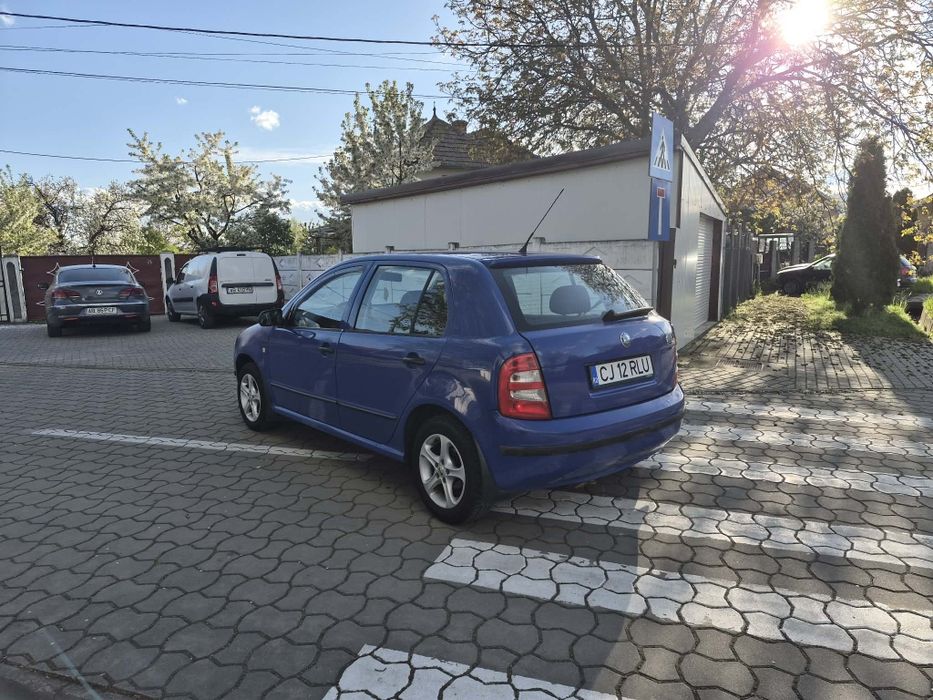 Skoda fabia an 2003 motor 1.4 benzina km reali 185000 de mi acte la zi