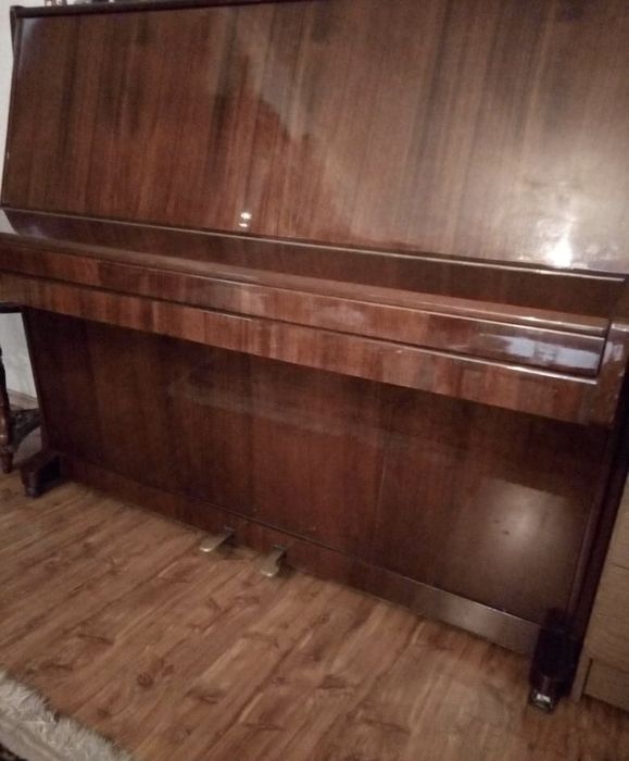 Пианино продам