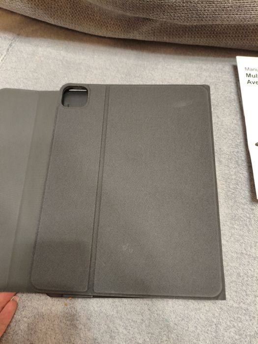 Husă cu tastatură Earto pentru iPad Air/Pro 11” Azerty, Neagră