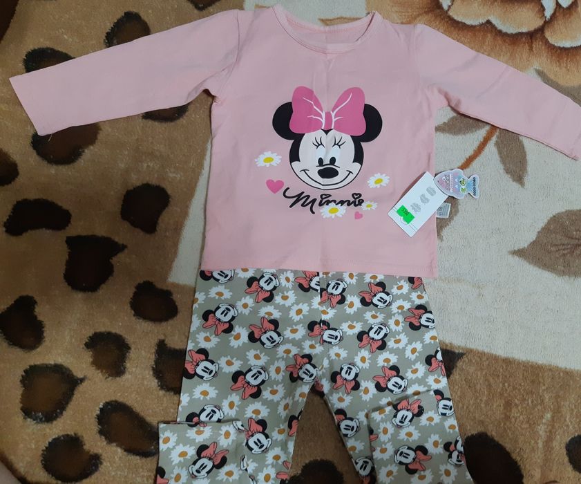 Продам новый костюмчики турция