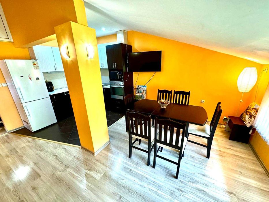 Продава се Тристаен апартамент в Русе, Център - 98 кв.м за 887 €/кв.м - Снимка #11