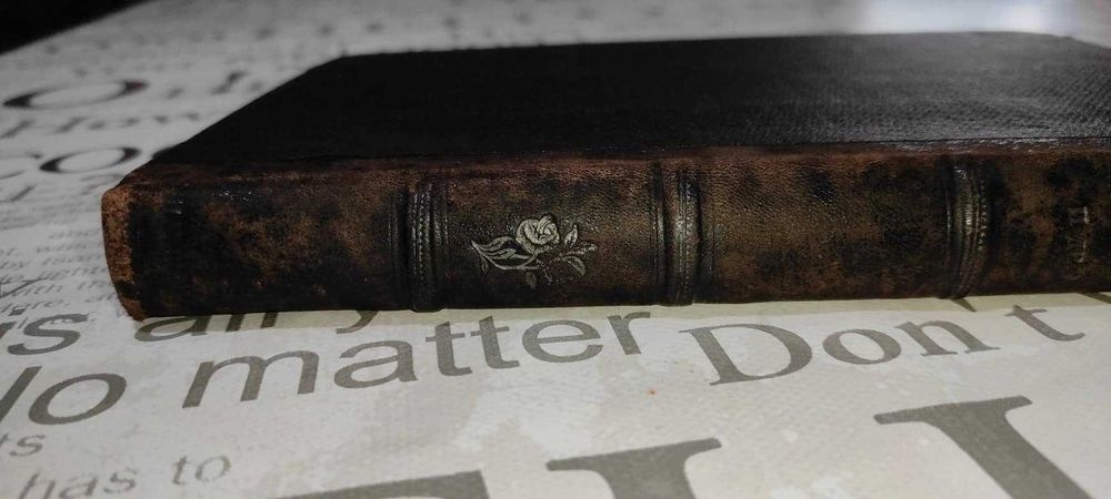 Богослужебна църковна книга молитвеник 1896 год.