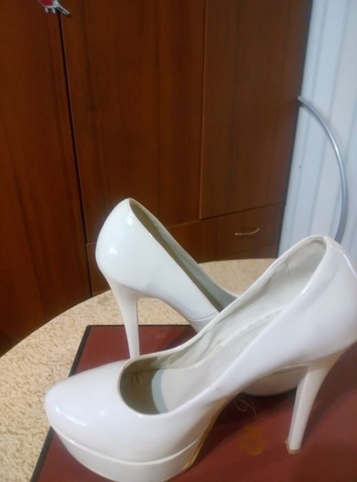 Обувь женская распродажа.