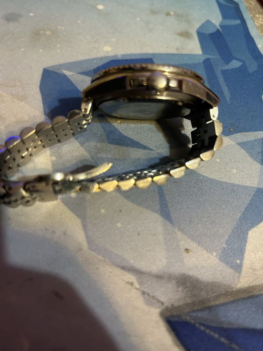 Ceas casio zgariat fara sticla de față