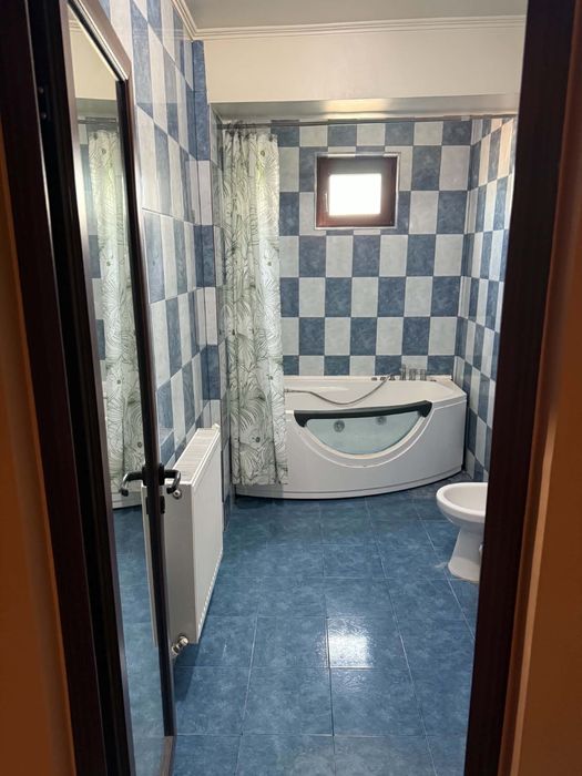 Inchiriez apartament 2 camere