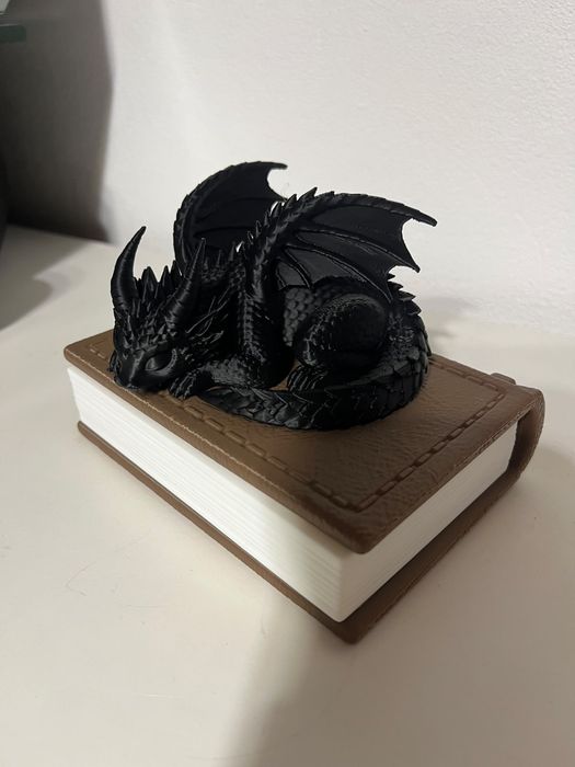 Cutie ornamentala cu dragon