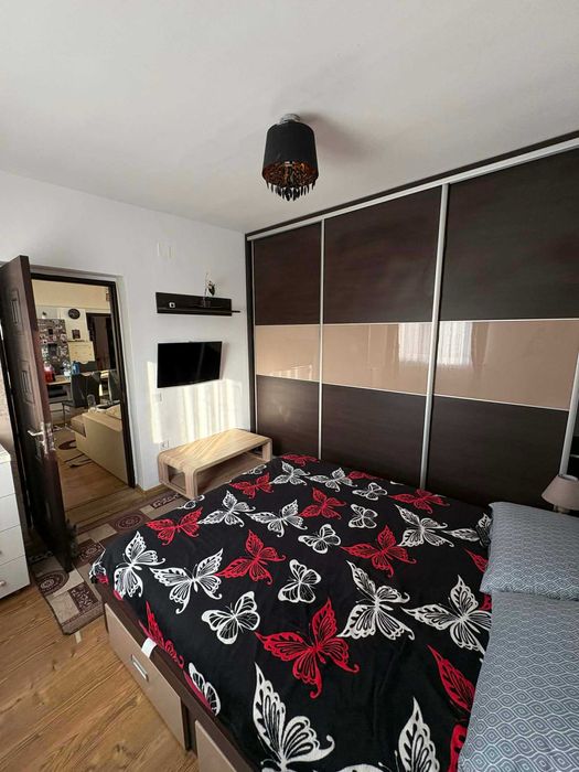 Apartament cu 3 camere de vanzare