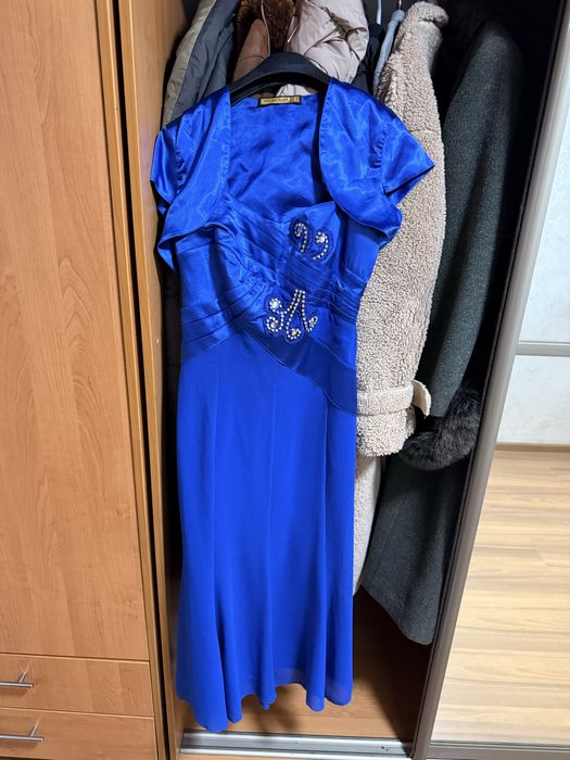 Женское платье