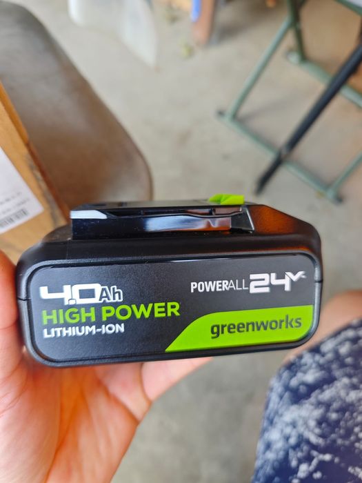 Цепная пила Greenworks