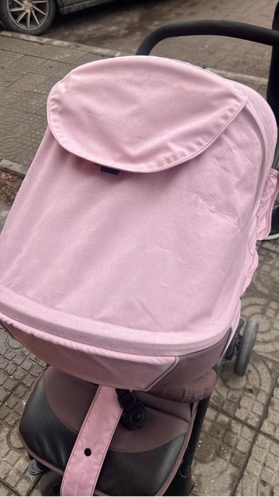 Прогулочная коляска для принессы