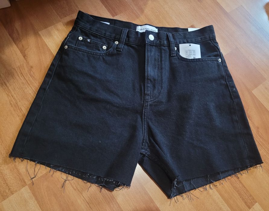 Blugi scurti calvin klein noi