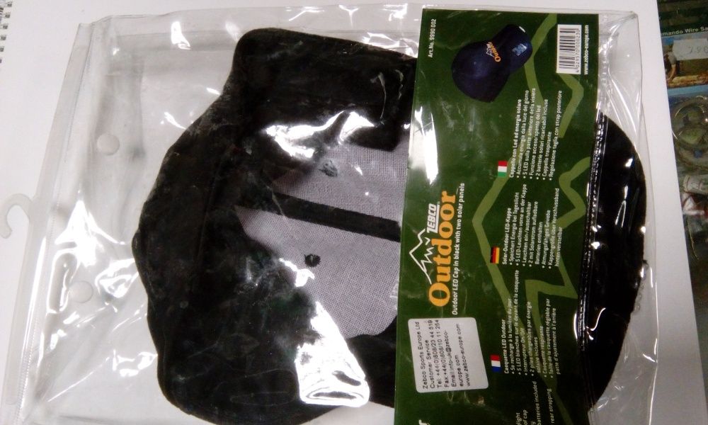 Шапка ZEBCO с интегриран LED челник и соларно захранване