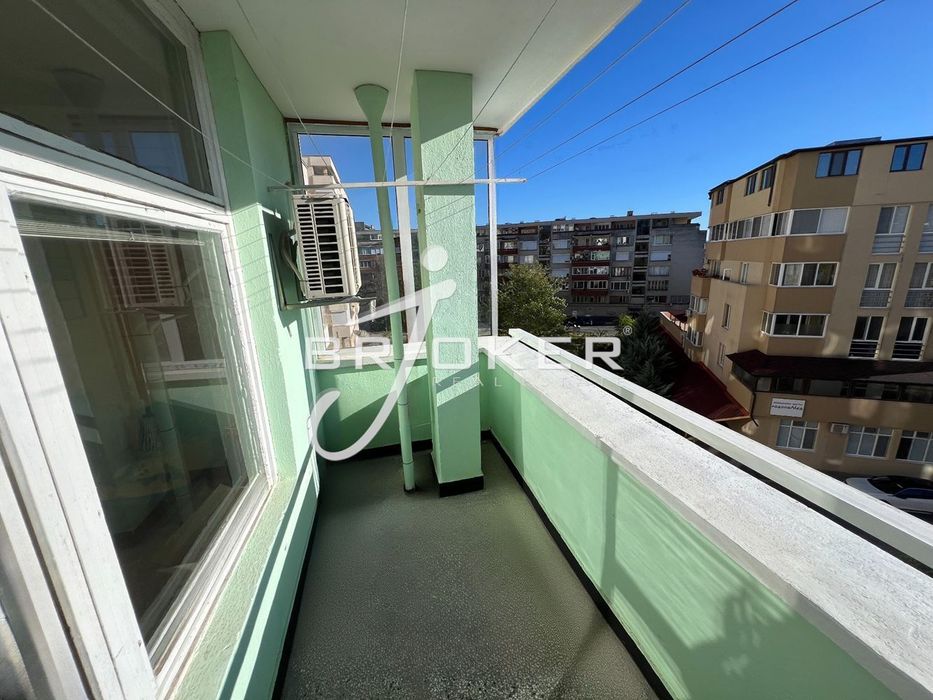 Продава се Тристаен апартамент в Кърджали, Център - 100 кв.м за 900 €/кв.м - Снимка #9