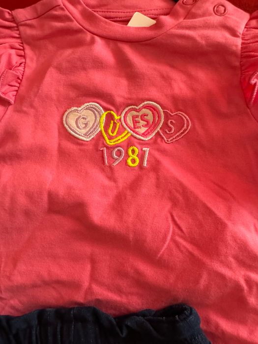 Guess- комплек бебе 3-6 месеца