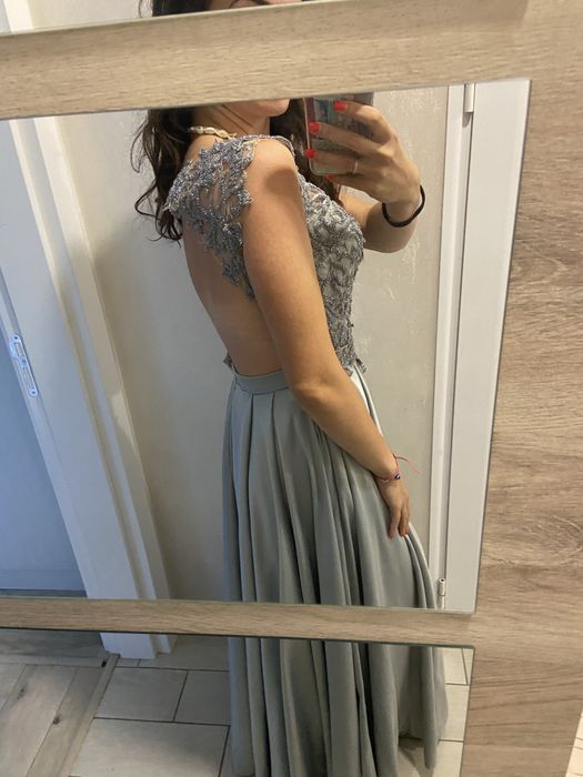 Официална рокля