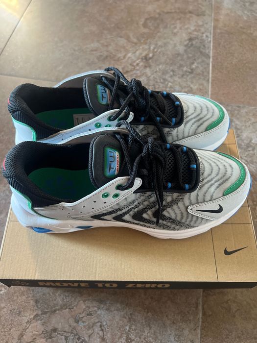 Чисто нови маратонки Nike Tw airmax номер 40