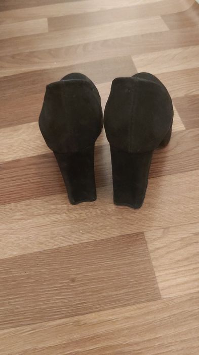 Продам туфли женские