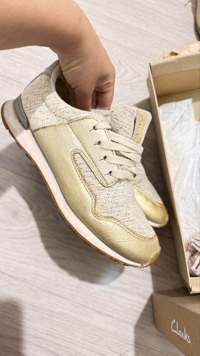 Кроссовки Clarks