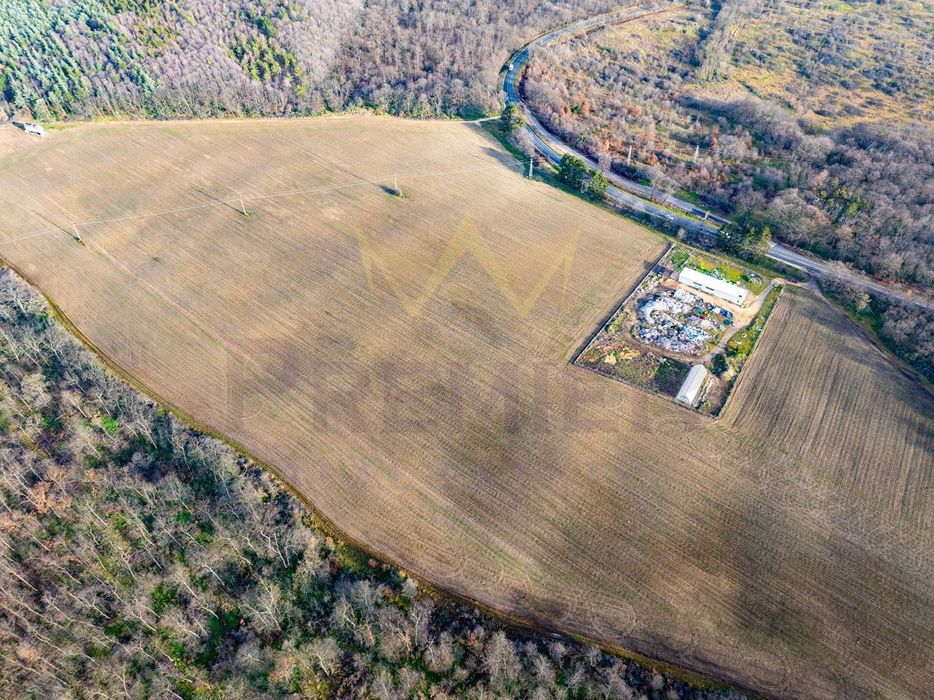 Парцел в Варна, област-с.Приселци площ 5130