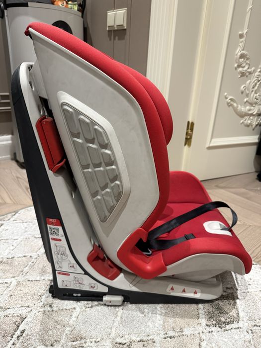 Детское кресло chicco