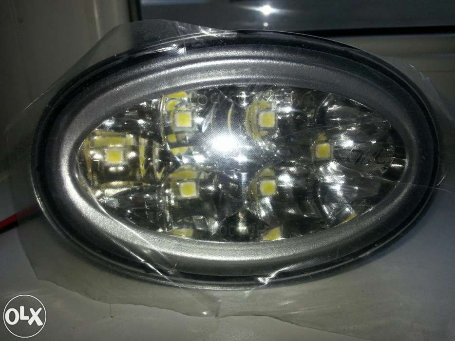 Продам противотуманки новые на Хонду