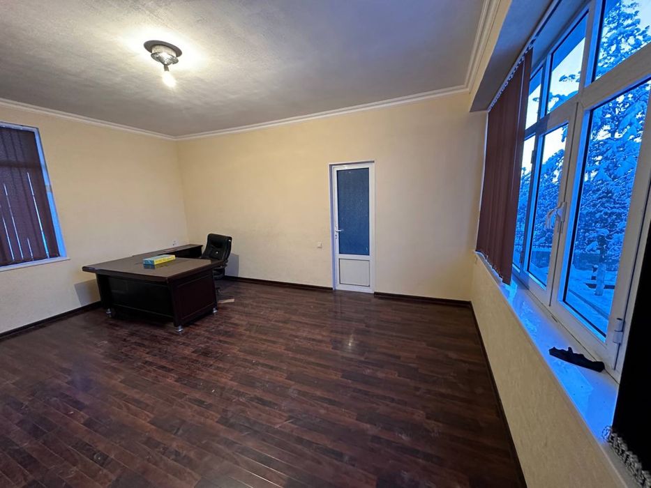 Сдается в аренду складское помещение 800м2 ор Bog’i shamol garden