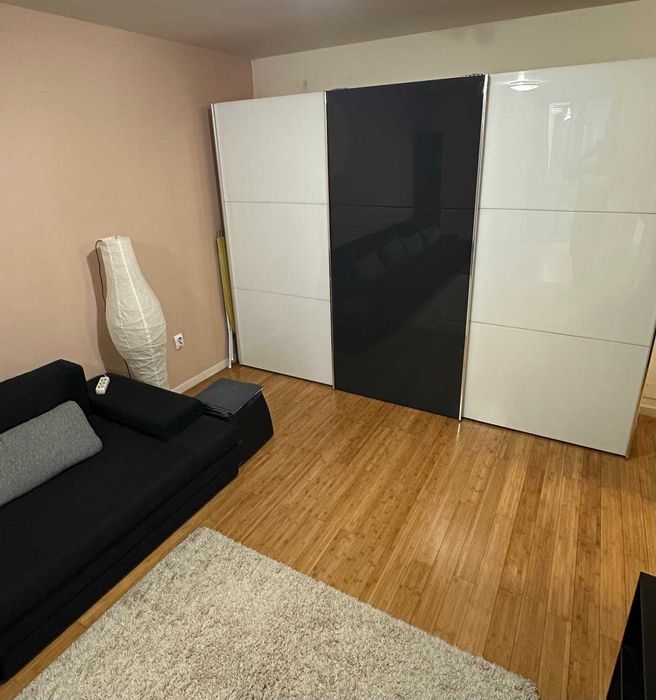 Dulap dressing cu 3 usi glisante cu față de sticlă (304x225x65)