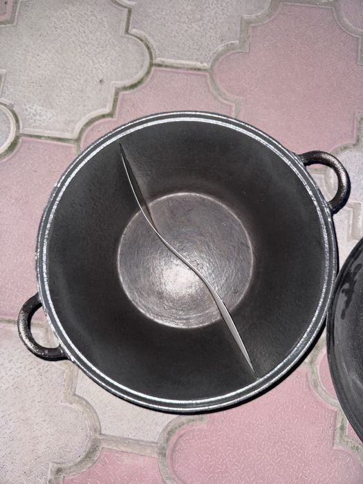 Продам Чугун казан почти новый