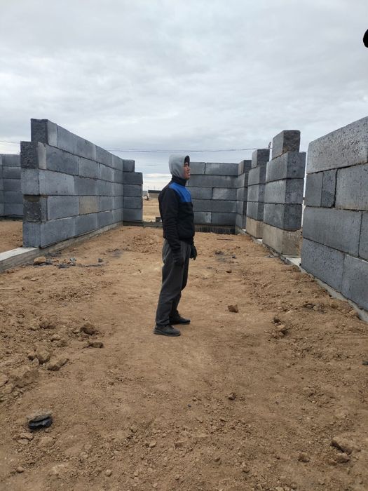 10 соттық жер қабырғасы көтерілген