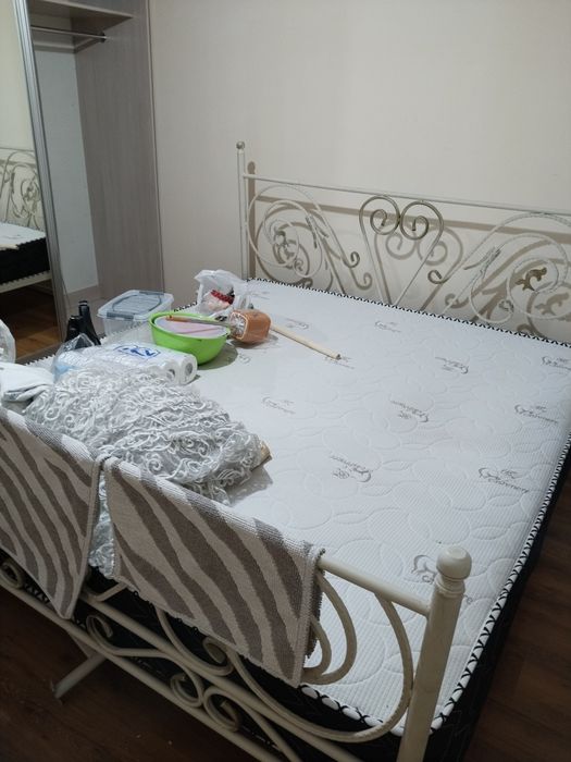 Продам диван и кровать состояние хорошее