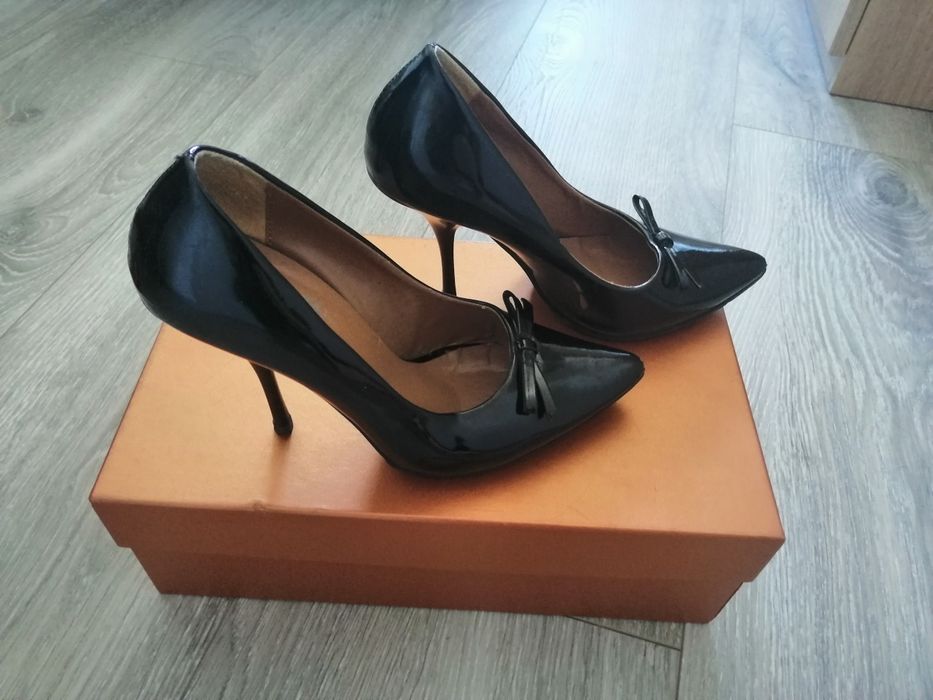 Оригинални обувки