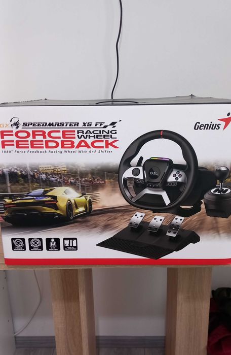 volan gaming rotire 0-1080°, force feedback decent + aplicatie, aproape ca nou