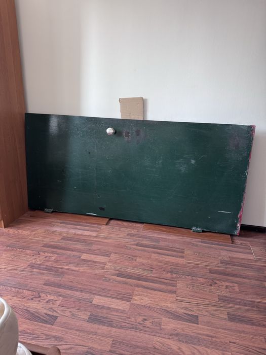 Входная дверь.