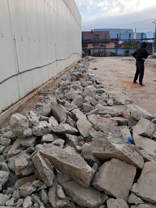 Transport ridic moluz demolari