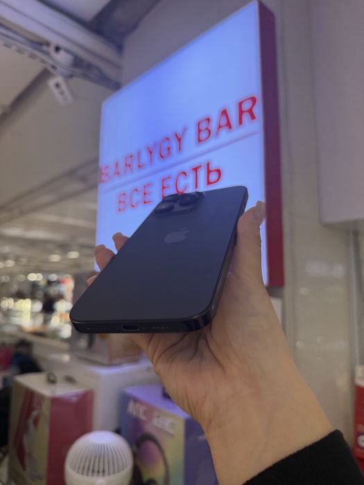 идеальный айфон 16 про макс 256 гб iPhone 16 Pro p