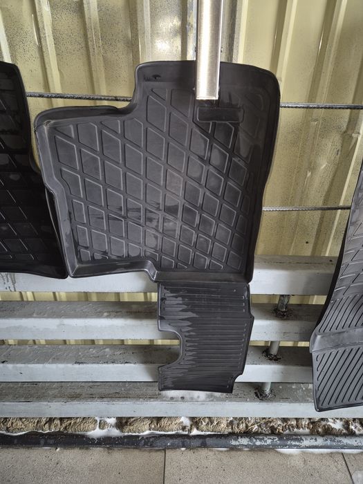 Резиновые коврики Шевроле кобальт