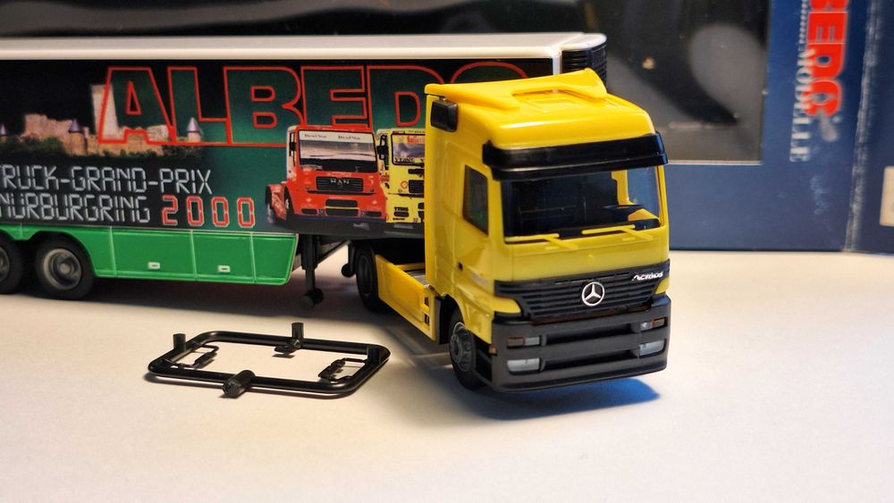 Камиончетa модели 1/87