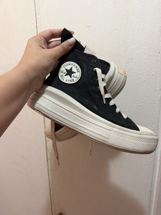 converse unisex.