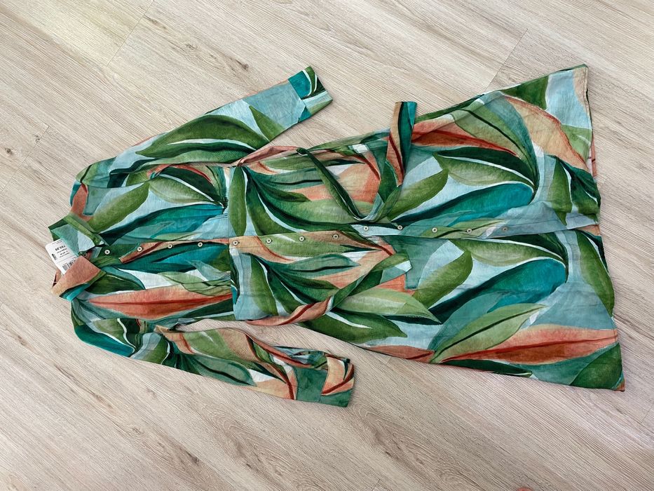 Новое платье размер S