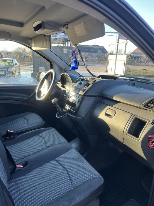Mercedes-Benz Vito 8+1 locuri