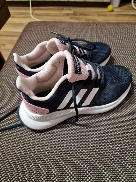 Маратонки Adidas