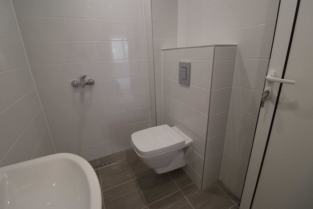 Продава се Двустаен апартамент в Стара Загора, Била - 67 кв.м за 1373 €/кв.м - Снимка #12